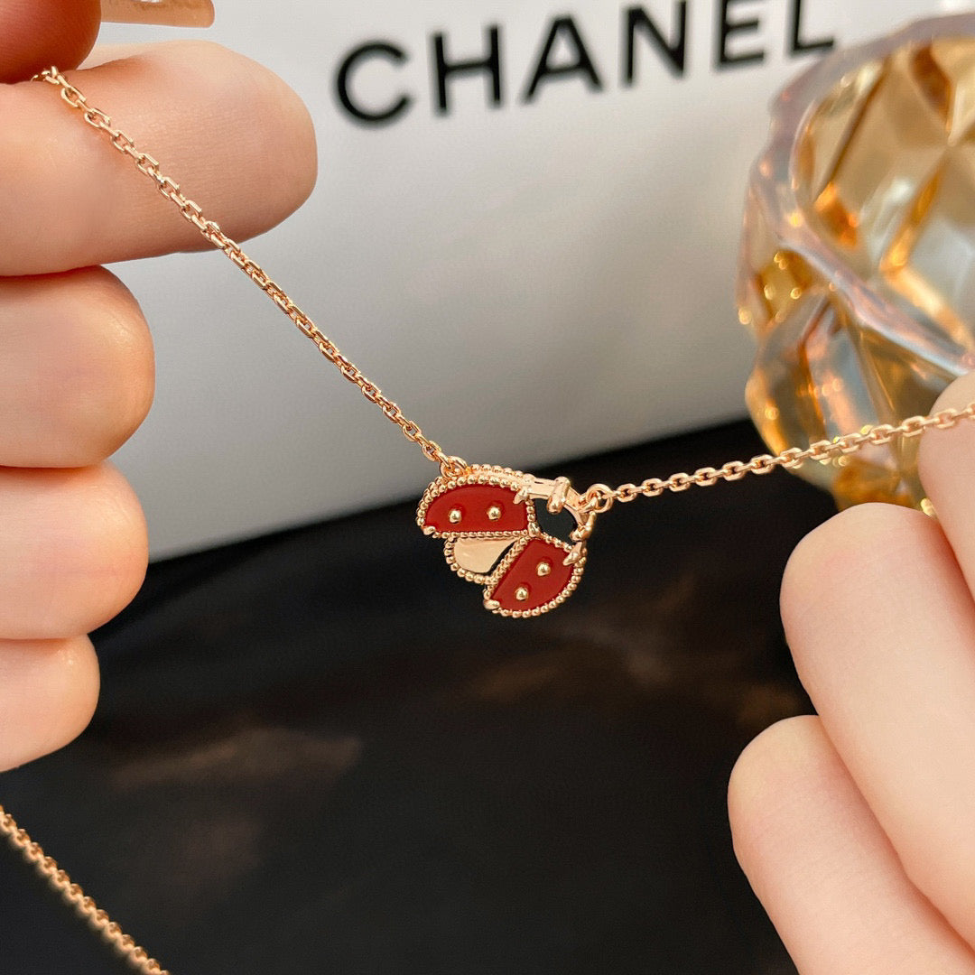 [Pearl Jewelrys]LUCKY  CARNELIANS LADYBUG NECKLACE