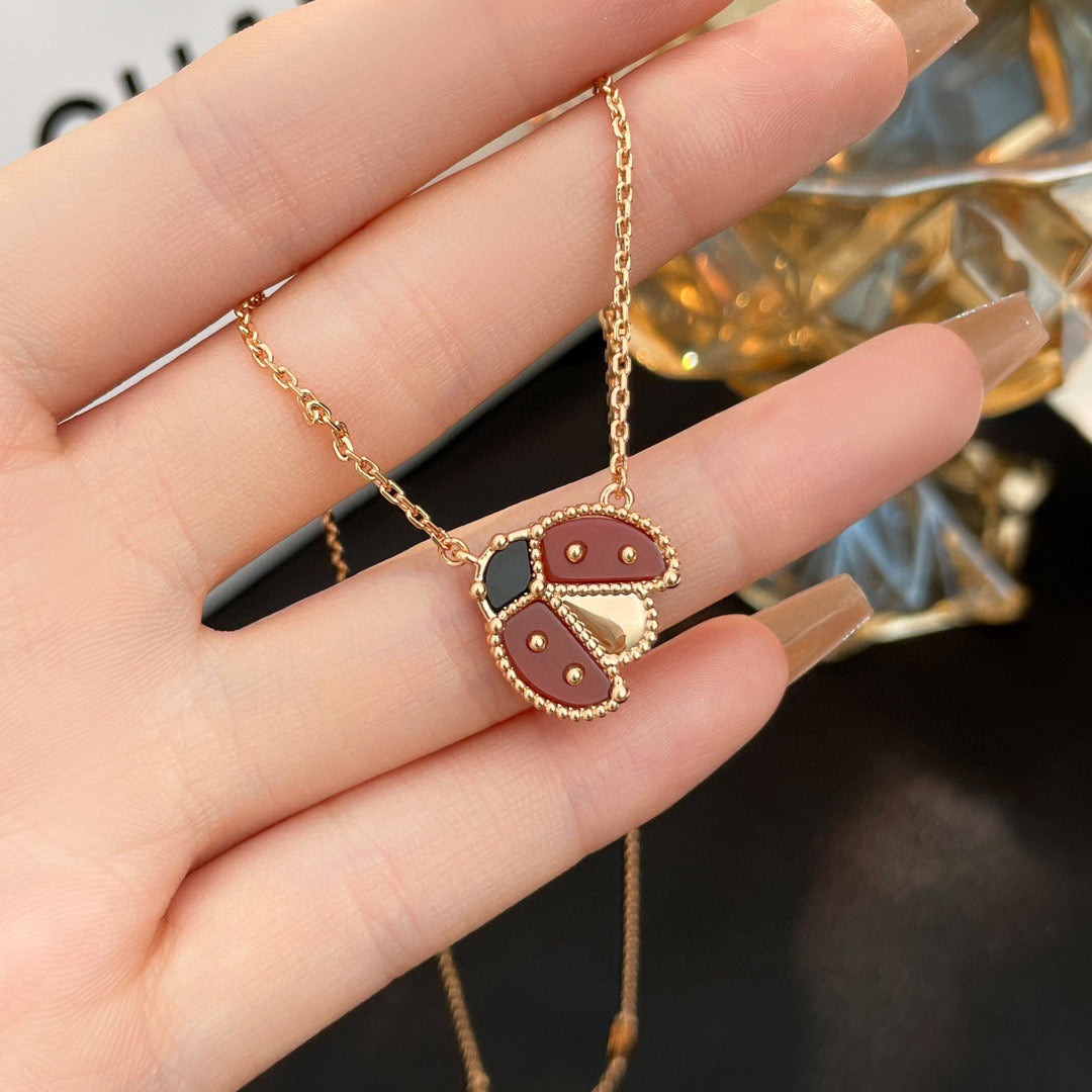 [Pearl Jewelrys]LUCKY  CARNELIANS LADYBUG NECKLACE