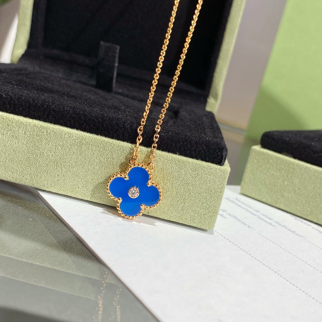 [Pearl Jewelrys]CLOVER 15MM DIAMOND AND BLUE AGATE NECKLACE