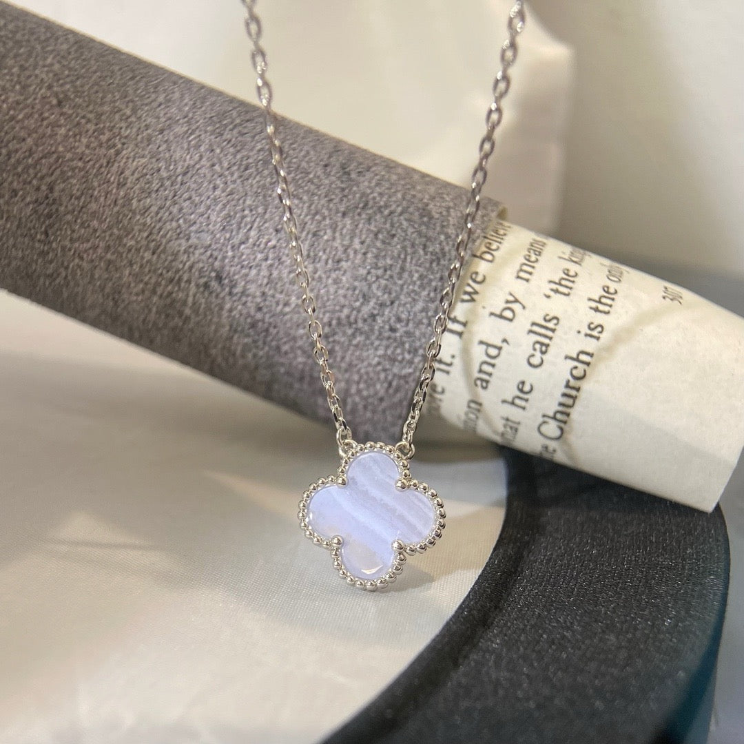 [Pearl Jewelrys]CLOVER 15MM BLUE CHALCEDONY NECKLACE SILVER
