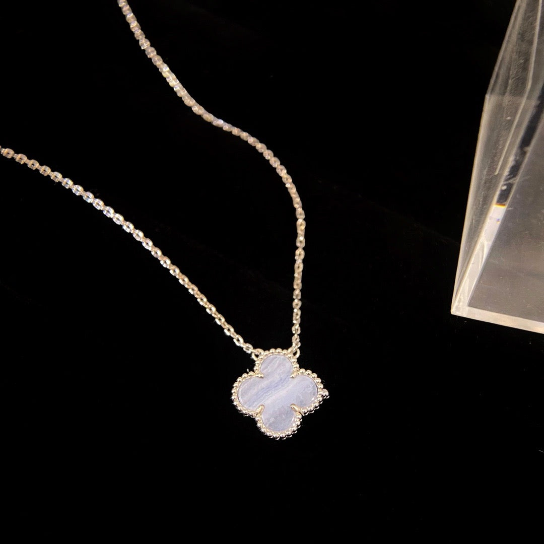 [Pearl Jewelrys]CLOVER 15MM BLUE CHALCEDONY NECKLACE SILVER