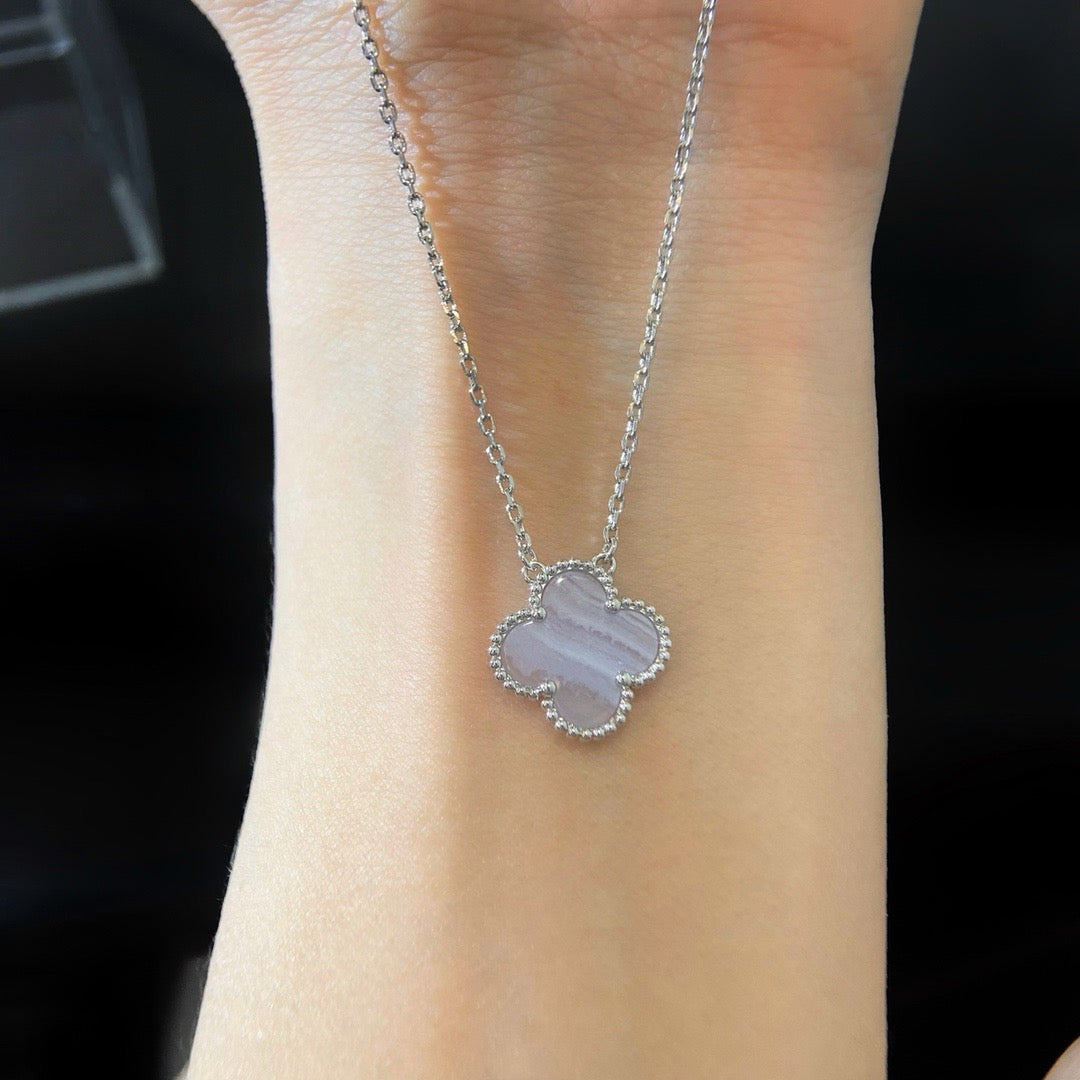 [Pearl Jewelrys]CLOVER 15MM BLUE CHALCEDONY NECKLACE SILVER