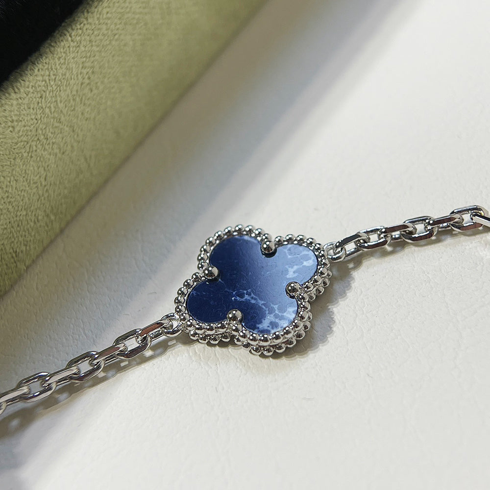 [Pearl Jewelrys]CLOVER 5 MOTIF PIETERSITE SILVER BRACELET