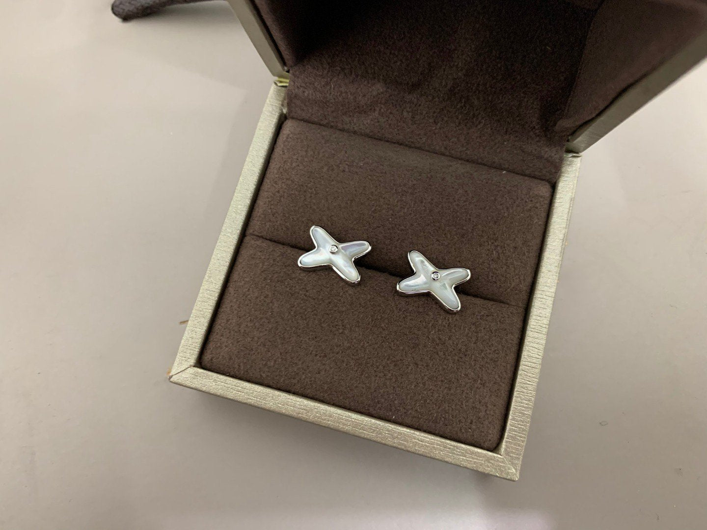 [Pearl Jewelrys]JEUX DE WHITE MOP SILVER DIAMOND EARRINGS