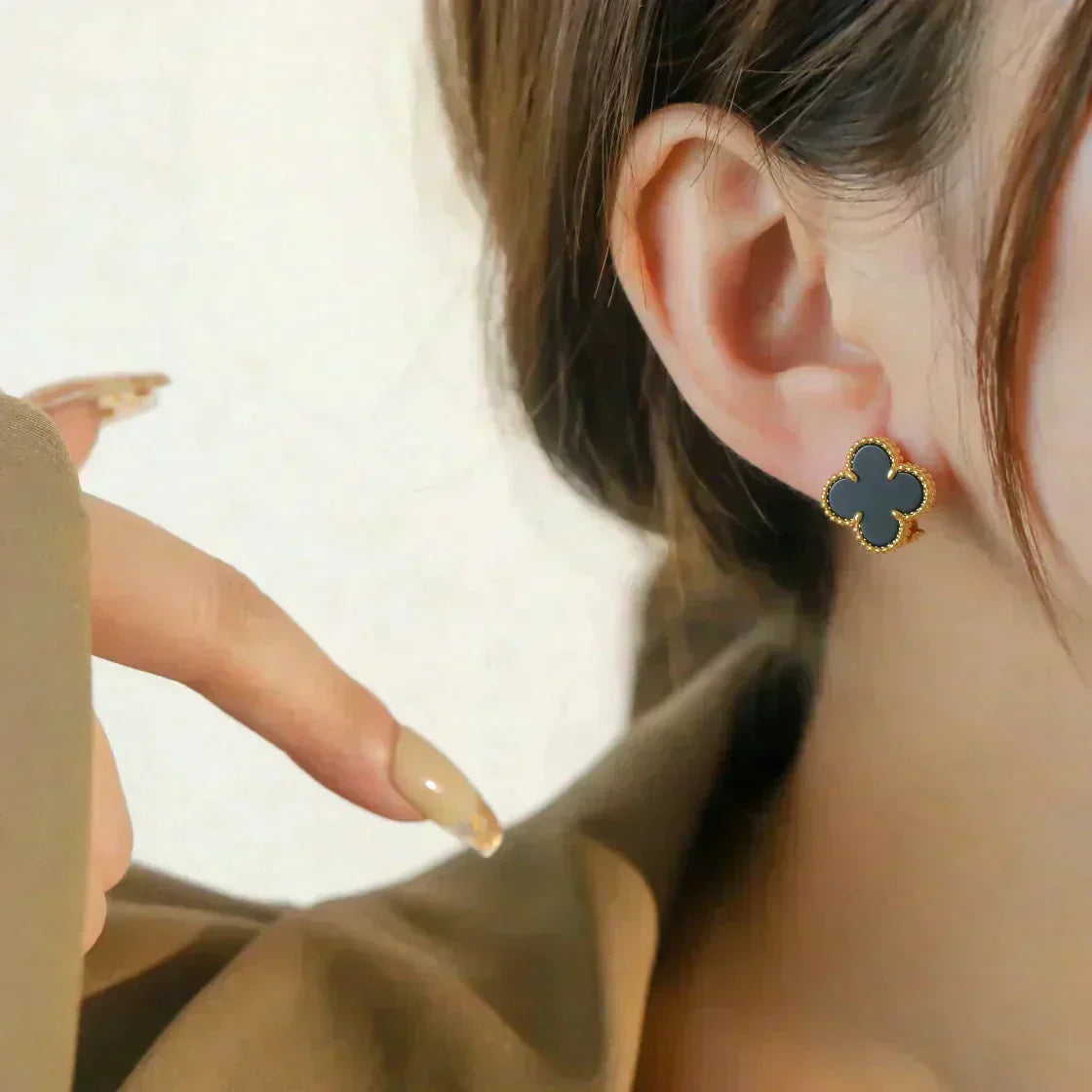 [Pearl Jewelrys]CLOVER MEDIUM 1 MOTIFS  ONYX STUD EARRINGS
