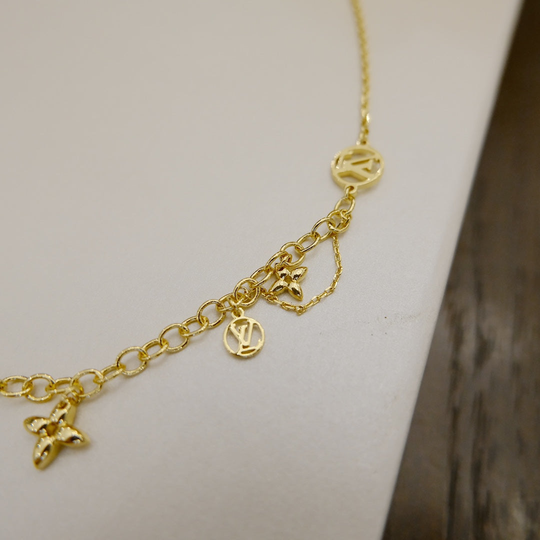 [Pearl Jewelrys]BLOOMING SUPPLE NECKLACE BRASS