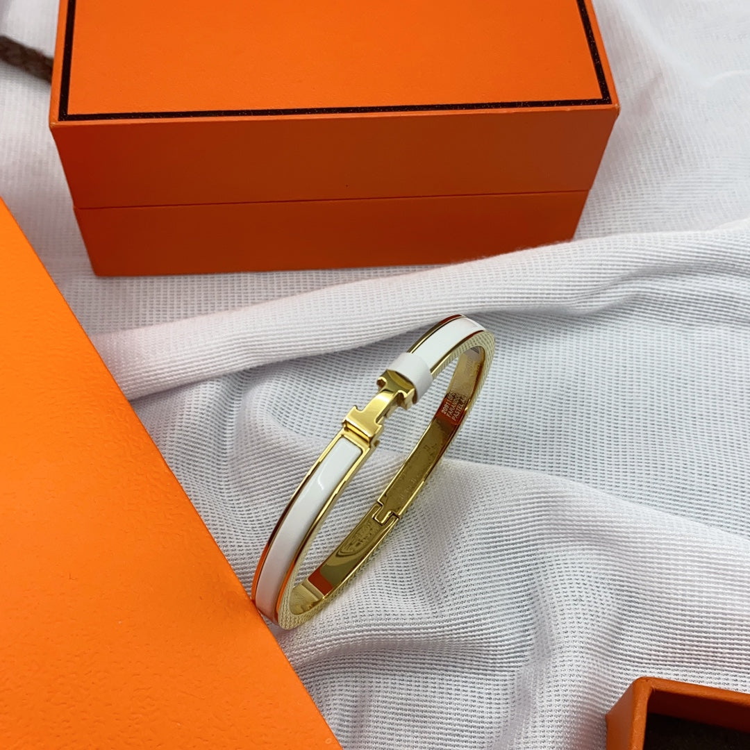 [Pearl Jewelrys]CLASSIC HM CLIC WHITE 8MM ENAMEL BRACELET