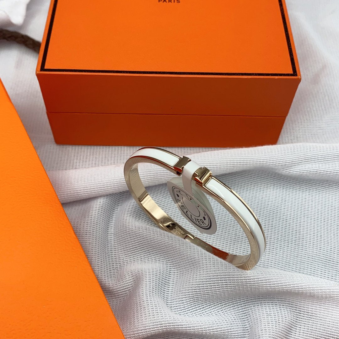 [Pearl Jewelrys]CLASSIC HM CLIC WHITE 8MM ENAMEL BRACELET