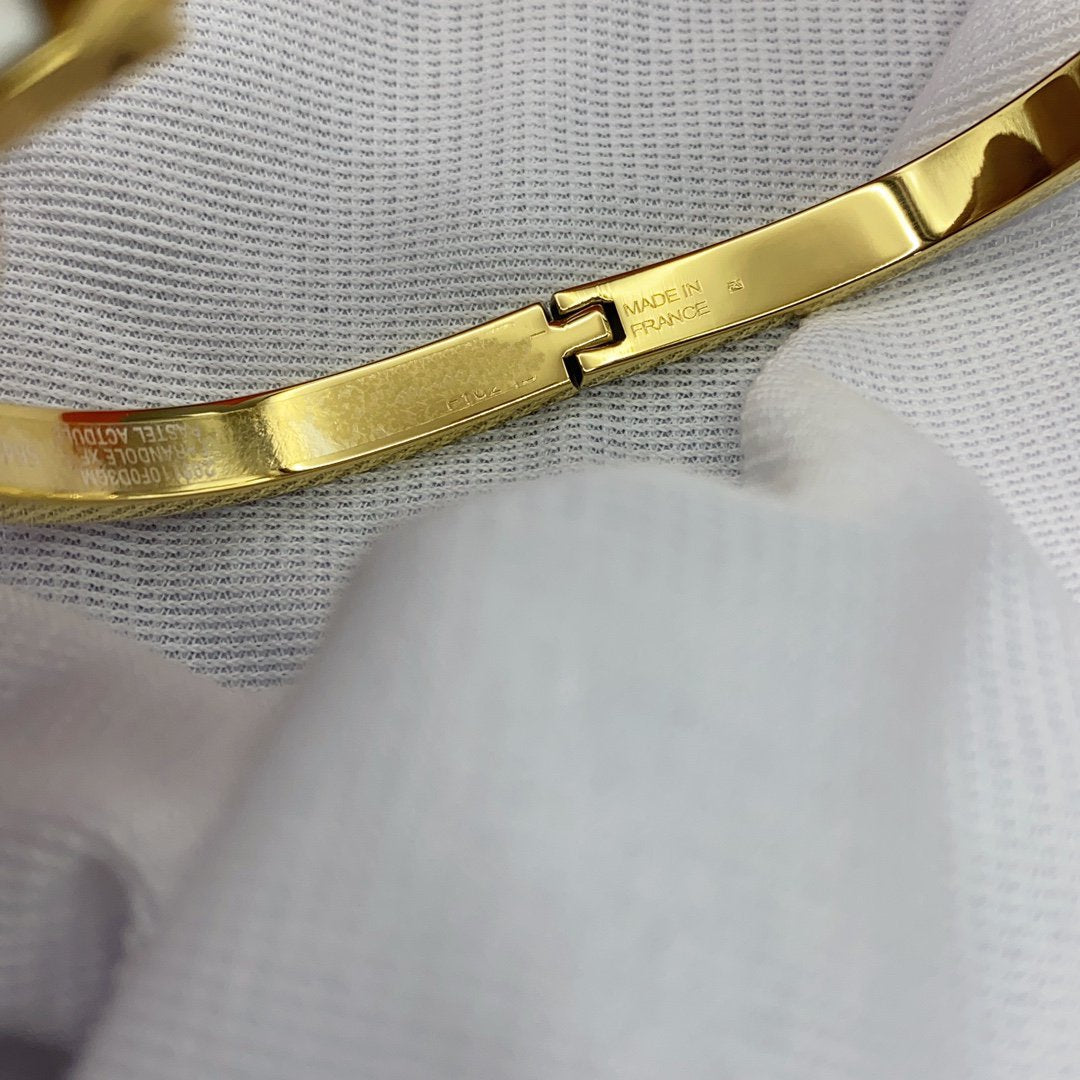 [Pearl Jewelrys]CLASSIC HM CLIC WHITE 8MM ENAMEL BRACELET