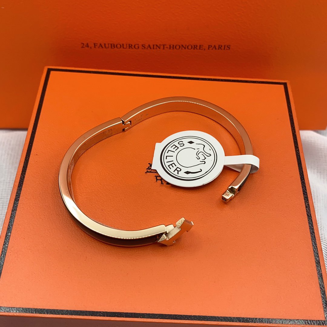 [Pearl Jewelrys]CLASSIC HM CLIC BLACK 8MM ENAMEL BRACELET