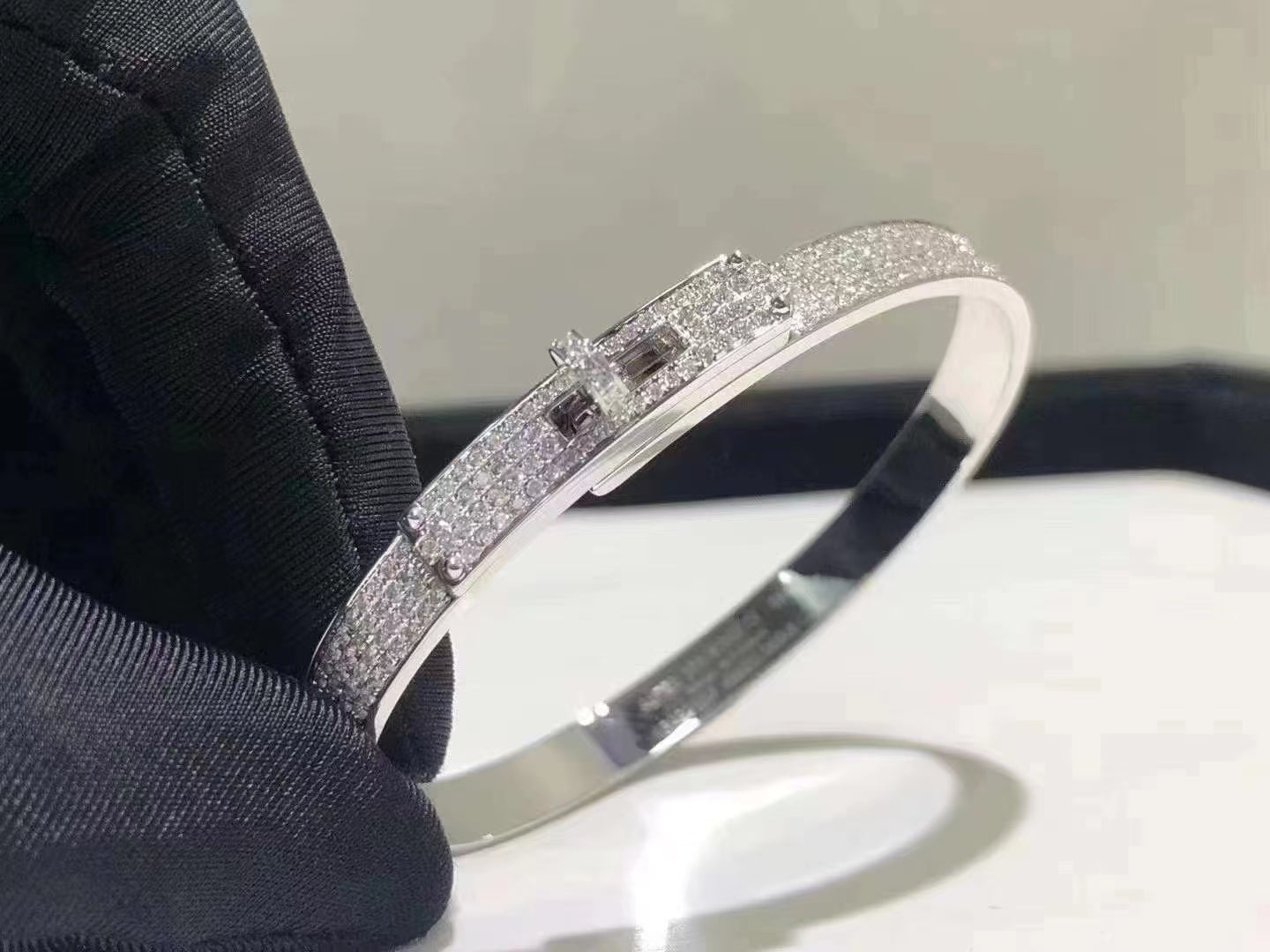 [Pearl Jewelrys]HM KELLY BRACELET IN SILVER AND FULL PAVE DIAMOND