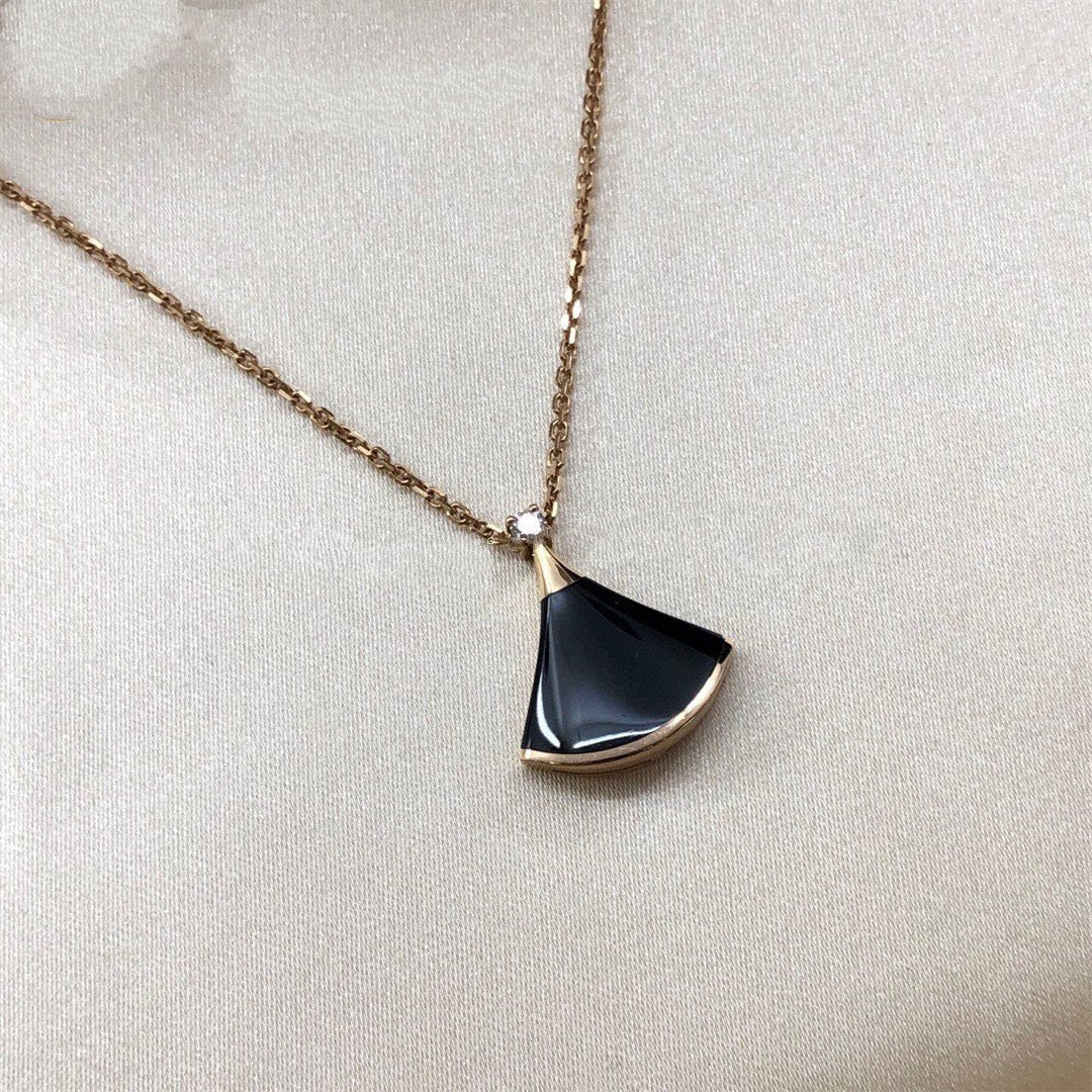 [Pearl Jewelrys]DREAM NECKLACE ONYX 1 DIAMOND