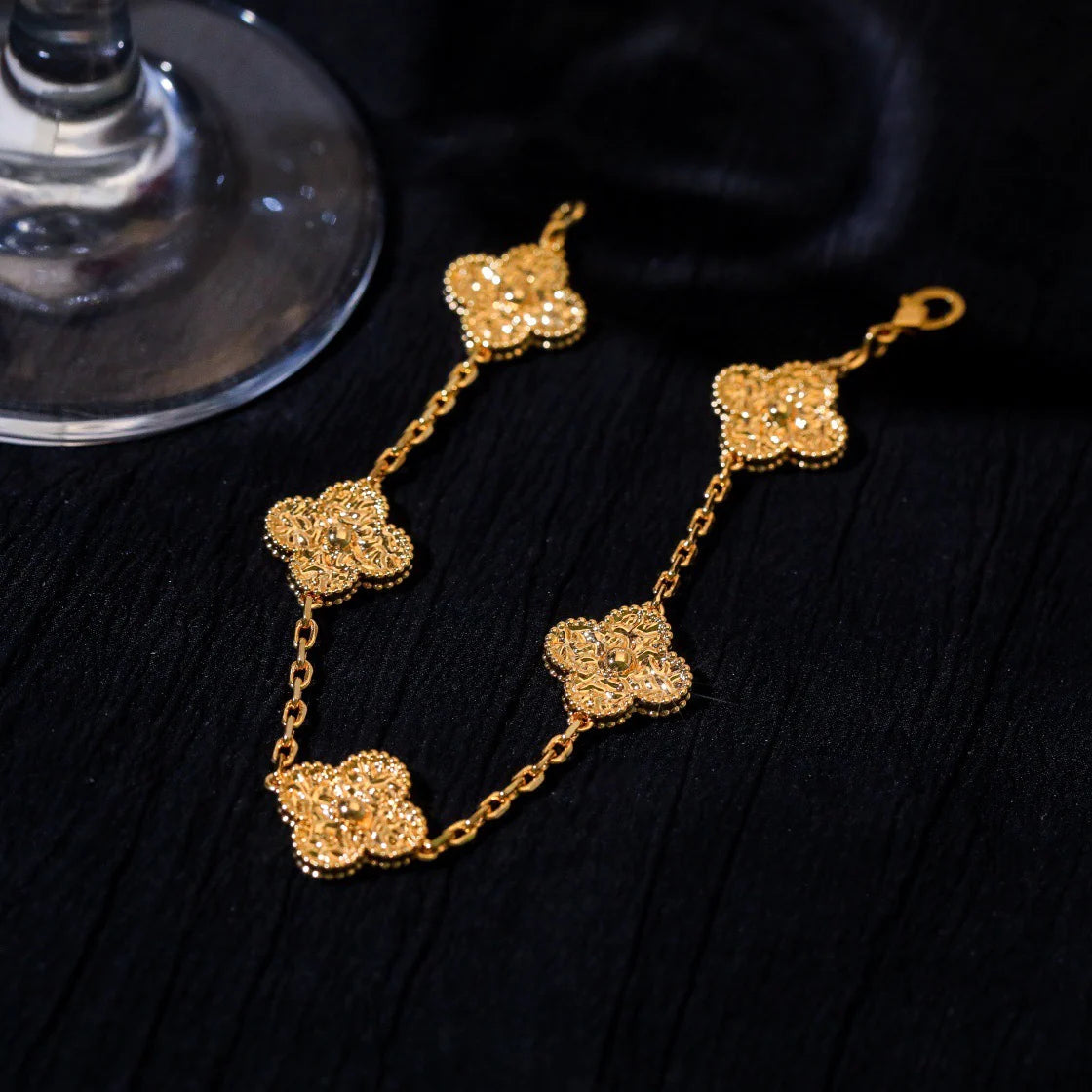 [Pearl Jewelrys]CLOVER 5 MOTIFS BRONZING BRACELET