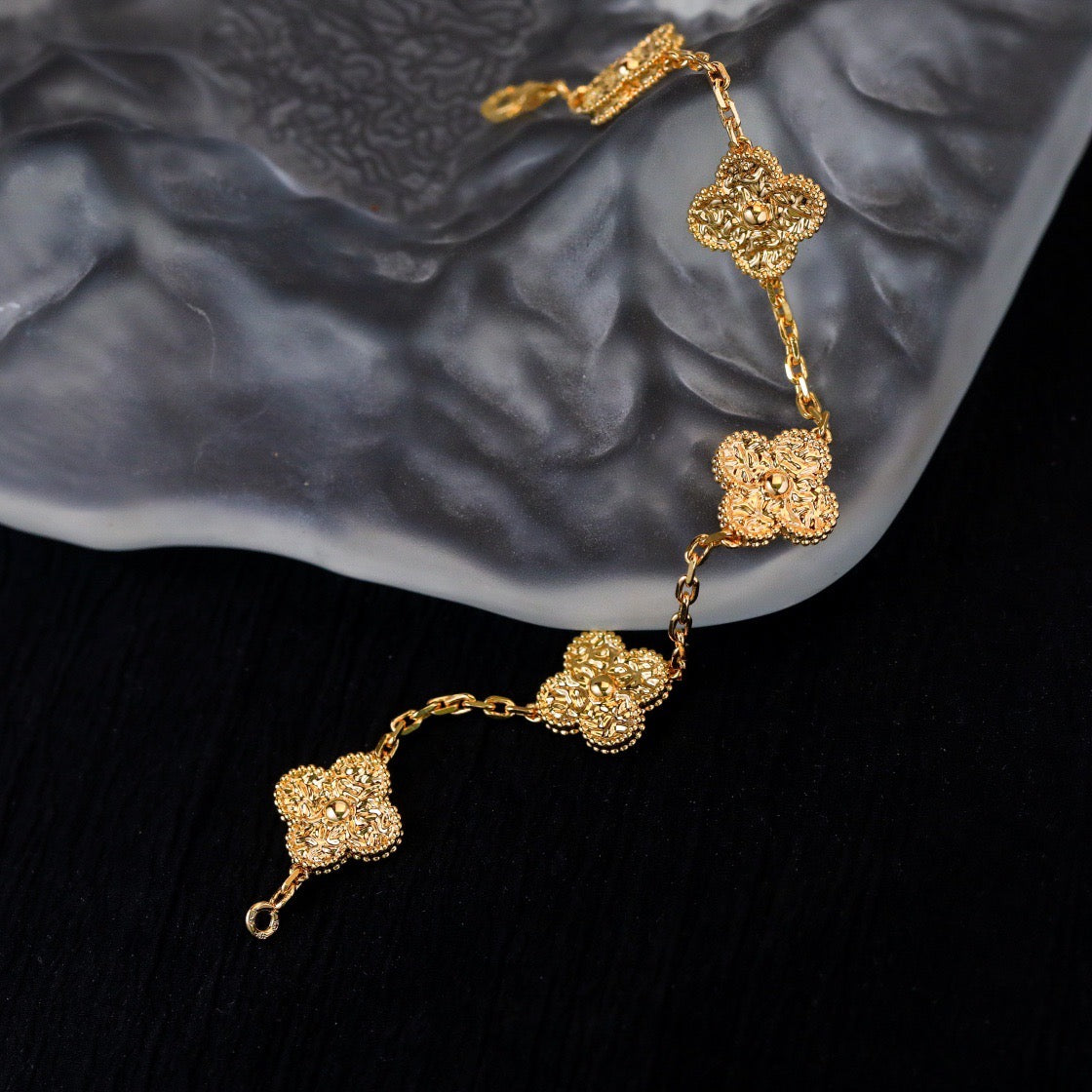 [Pearl Jewelrys]CLOVER 5 MOTIFS BRONZING BRACELET