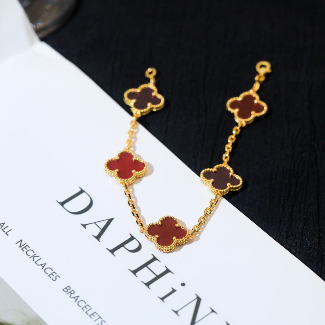 [Pearl Jewelrys]CLOVER 5 MOTIFS RED AGATE  BRACELET