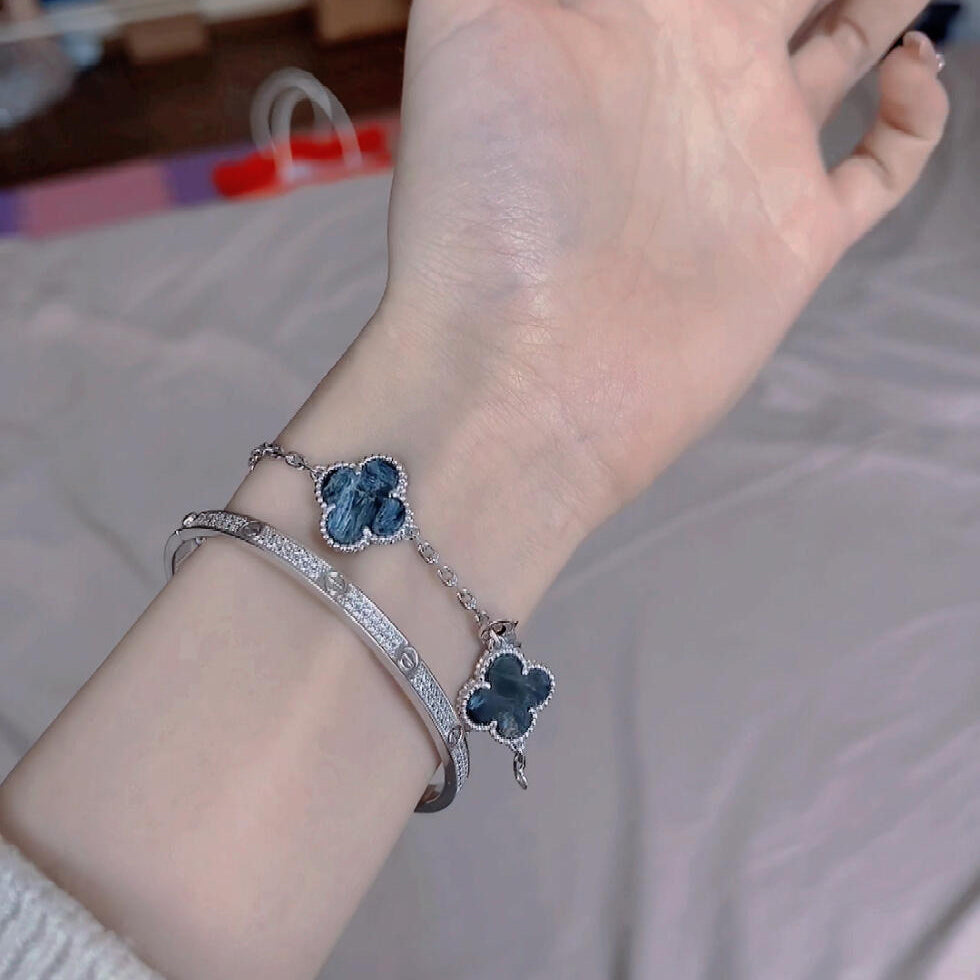 [Pearl Jewelrys]CLOVER 5 MOTIF PIETERSITE SILVER BRACELET