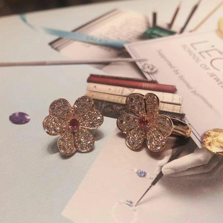 [Pearl Jewelrys]FRIVOLE PINK GOLD FLOWER DIAMOND EARRINGS