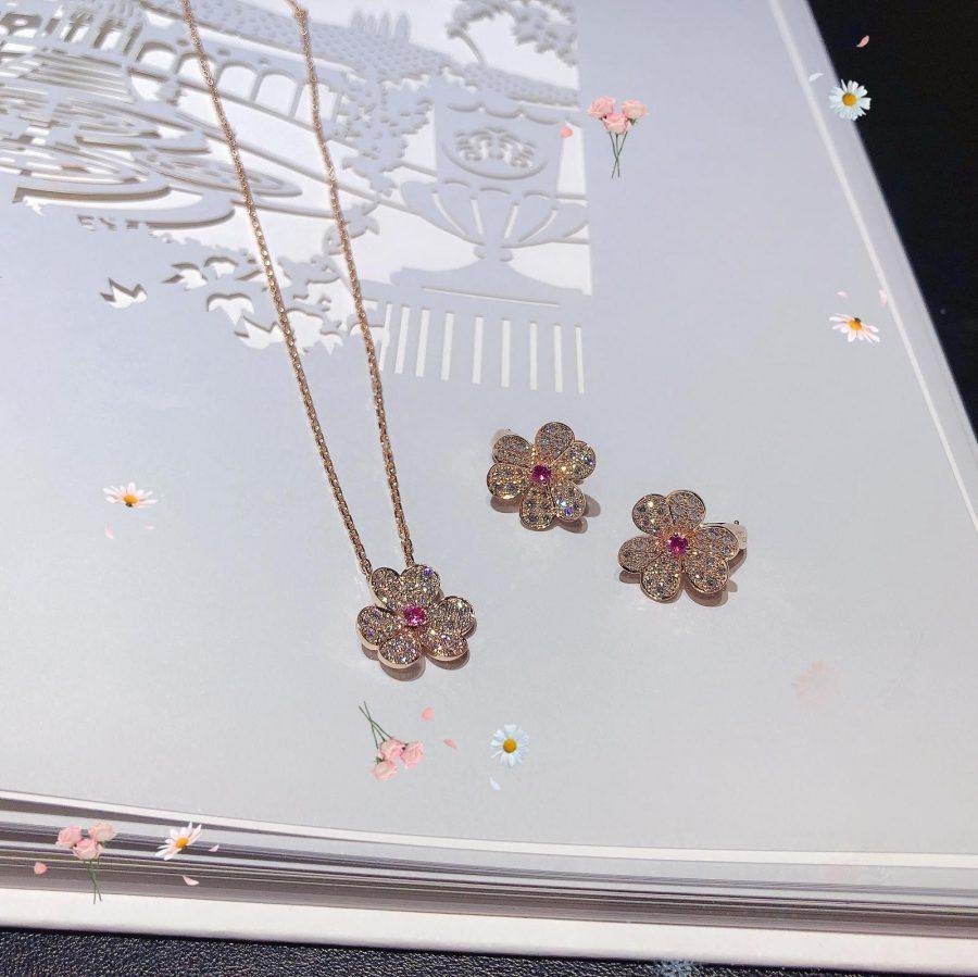 [Pearl Jewelrys]FRIVOLE PINK GOLD FLOWER DIAMOND EARRINGS