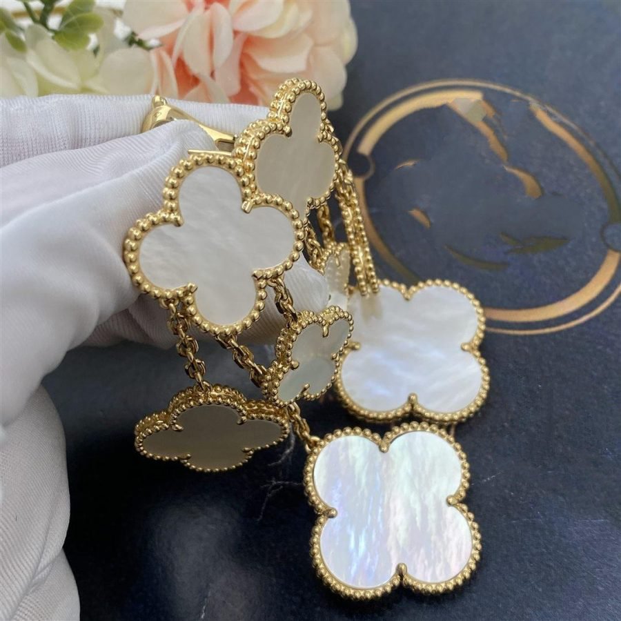 [Pearl Jewelrys]CLOVER EARRINGS WHITE MOP 4 MOTIFS GOLD