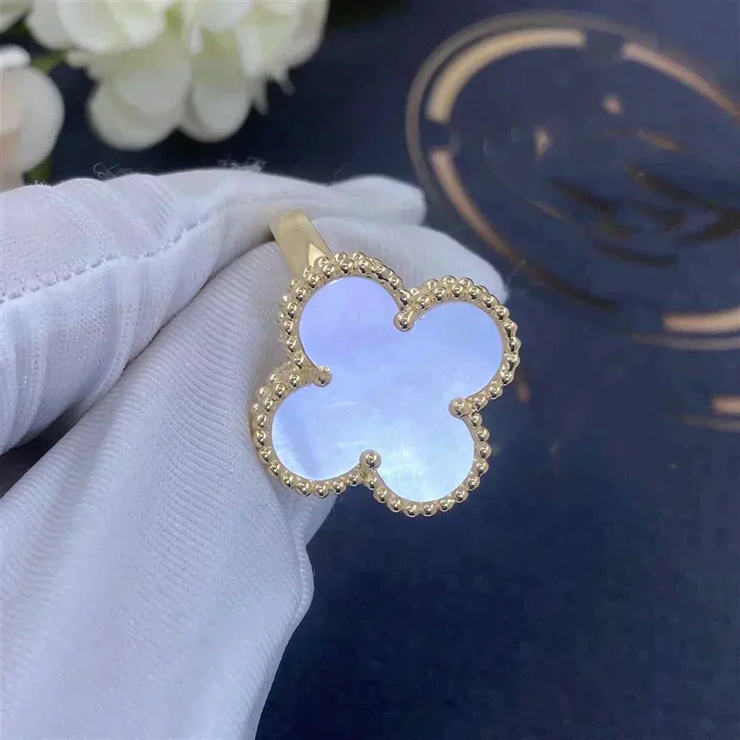 [Pearl Jewelrys]CLOVER WHITE MOP RING