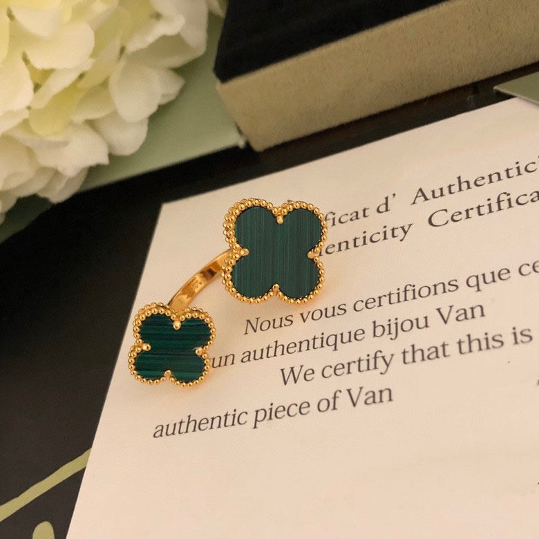 [Pearl Jewelrys]CLOVER BETWEEN THE FINGER RING