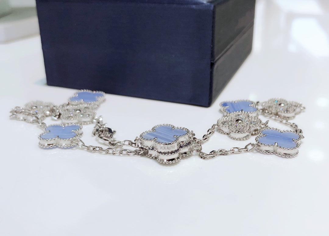 [Pearl Jewelrys]CLOVERS THE 10-MOTIFS CHALCEDONY DIAMONDS SILVER NECKLACE