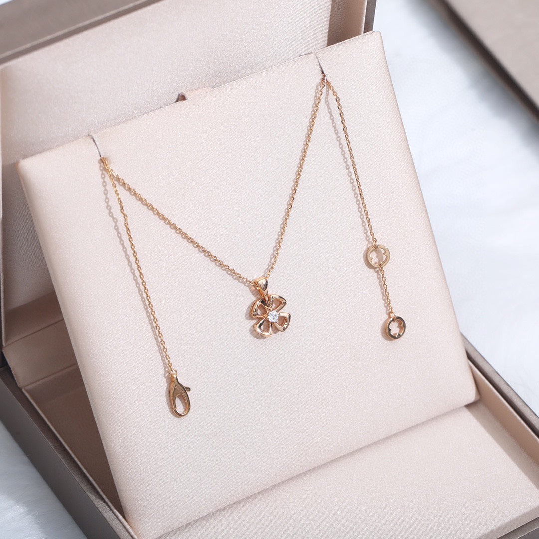[Pearl Jewelrys]FIOREVER NECKLACE DIAMOND CENTER